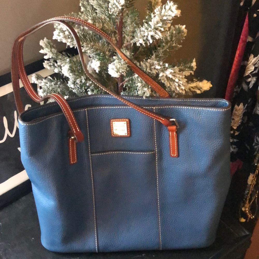 Dooney and Bourke Lexington tote!